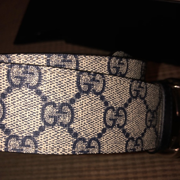 Worn only 2 times - Picture 2 of 4